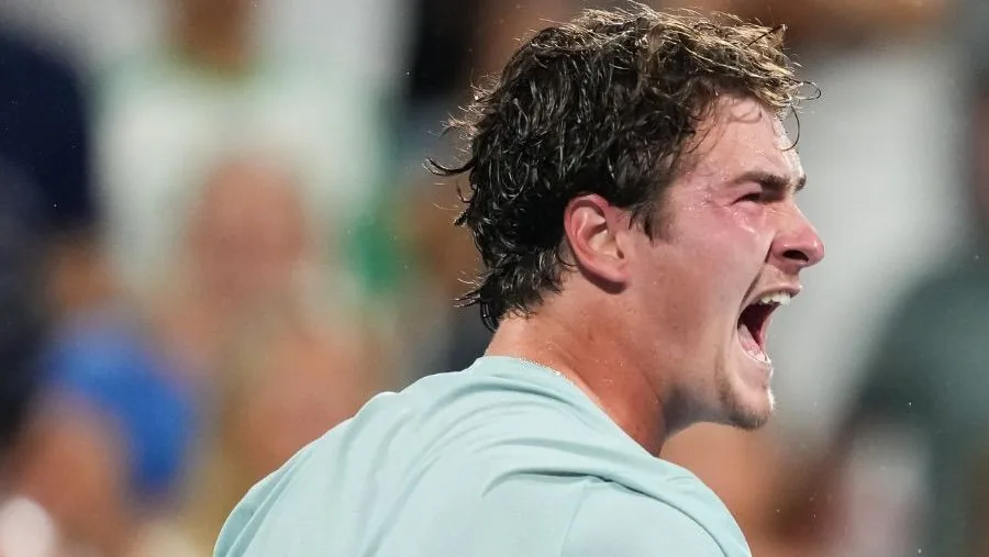 João Fonseca vence holandês e avança à terceira rodada em Cincinnati