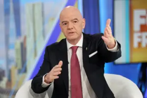 Rodrigo Mattos: UEFA manobra no Conselho da Fifa para tira Infantino, mas sofre resistência - UOL