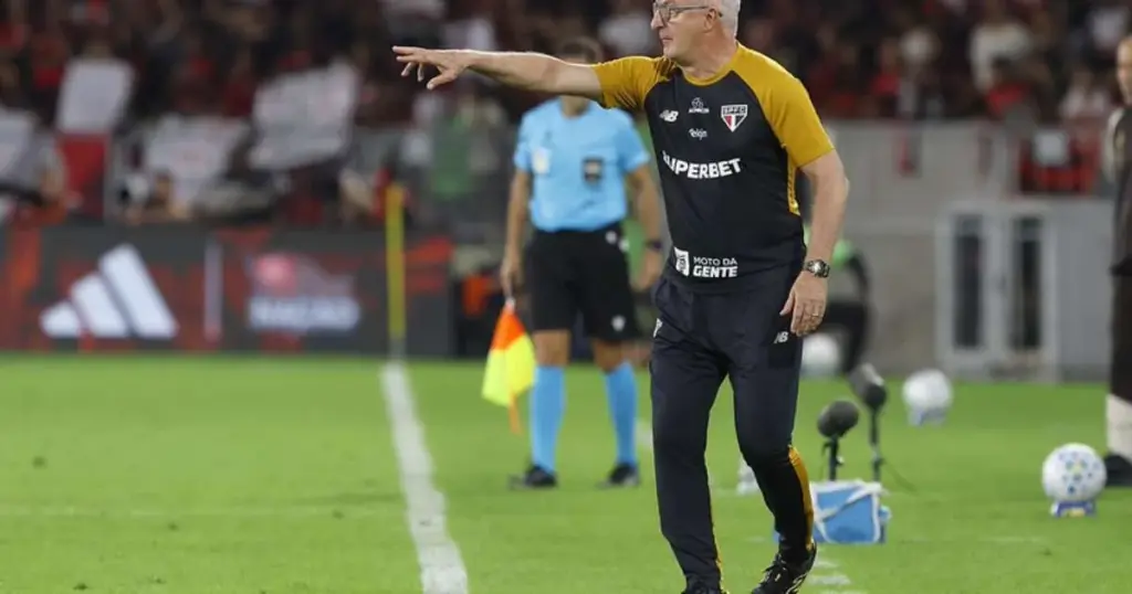 Gabriel Sá: São Paulo mantém Dorival e discute 'mudança de rota'
