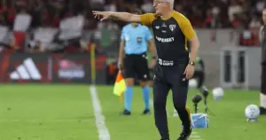 Gabriel Sá: São Paulo mantém Dorival e discute 'mudança de rota'