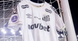 Torcida do Santos xinga presidente e protesta em derrota para o Athletico-PR: "Time sem vergonha" - ge