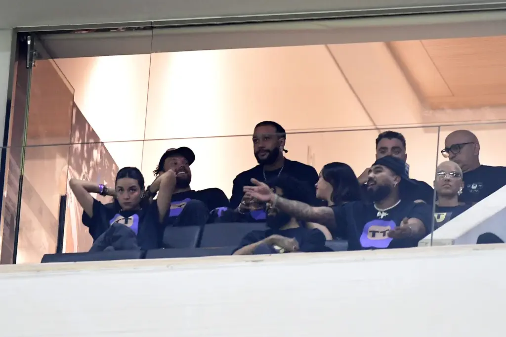 Corinthians não assina contrato de Memphis; holandês é dúvida na viagem para jogo da Libertadores
