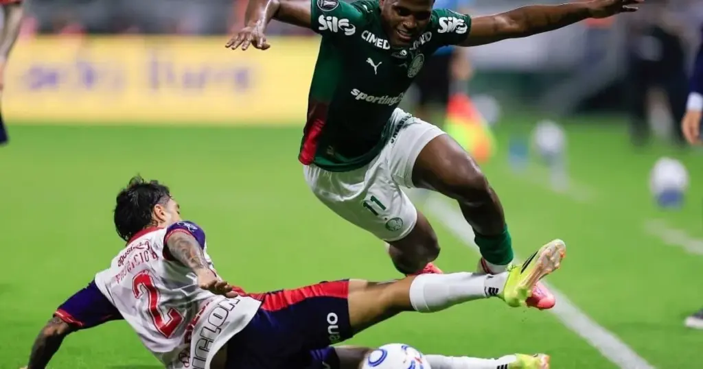 Andreas Pereira é expulso em Palmeiras x Cerro Porteño e vira desfalque na Libertadores