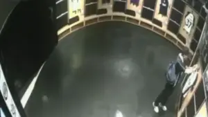 Polícia recupera camisa de Yuri Alberto furtada por torcedor no Memorial do Corinthians