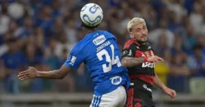 Cruzeiro e Fla empatam na Liberta após pintura de Arroyo e efeito Paquetá