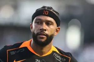 Stabile diz que ligou para Memphis: 'Estamos juntos por mais dois anos'