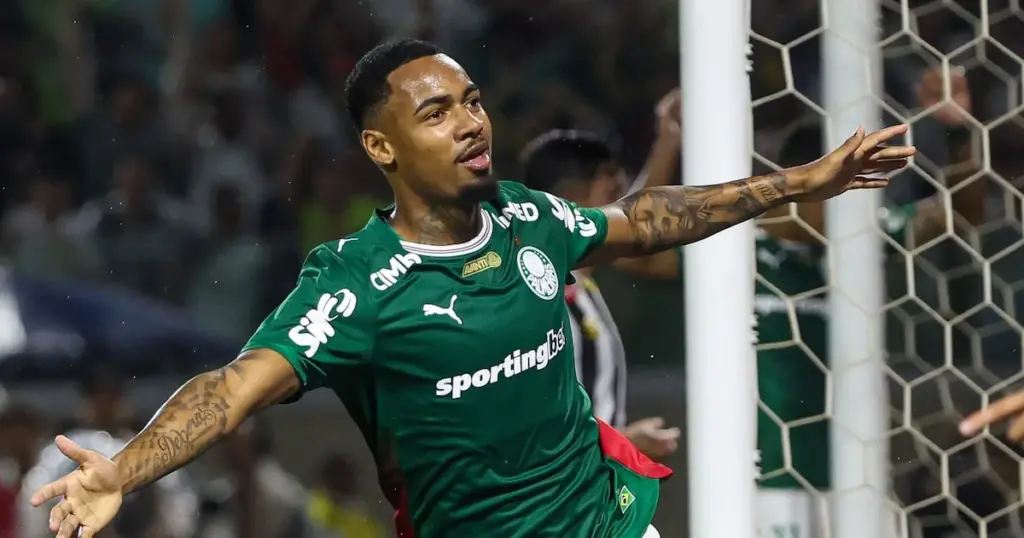 Manchester City mira contratação de Allan, do Palmeiras, para substituir Savinho, diz jornal
