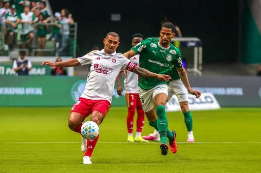 PALMEIRAS X INTERNACIONALSP - BRASILEIRÃO/SÉRIE/A - ESPORTES - Murilo durante partida entre Palmeiras e Internacional, válida pela 22ª rodada do Campeonato Brasileiro 2026 realizada no Nubank Parque na tarde deste domingo (08). 09/08/2026 - Foto: YURI MURAKAMI/FOTOARENA/FOTOARENA/ESTADÃO CONTEÚDOEditoria: ESPORTESLocal: SÃO PAULOIndexador: YURI MURAKAMIFonte: 2995801Fotógrafo: FOTOARENA</div></div><footer class=