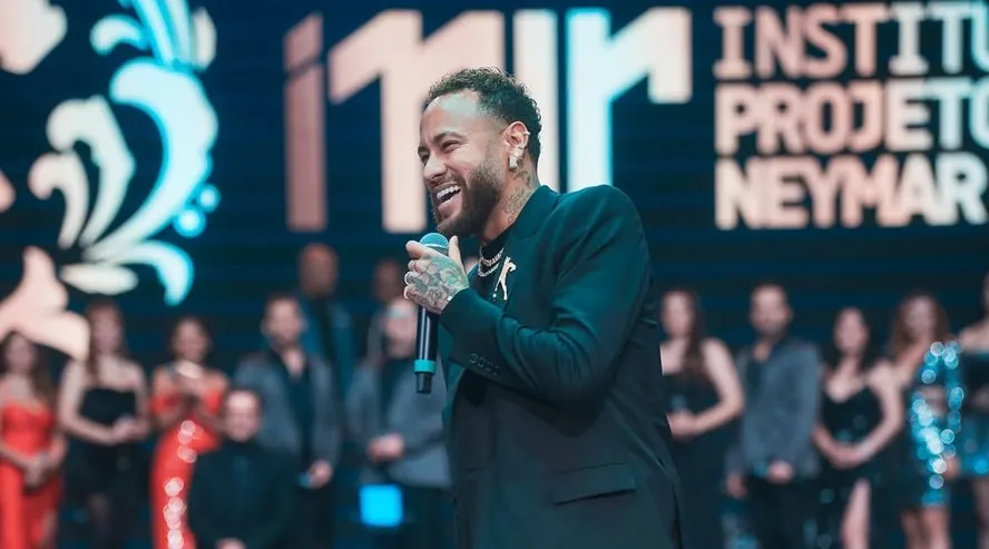 Neymar no leilão em prol de seu instituto