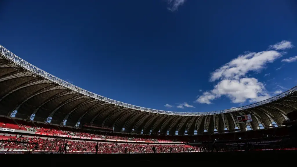 Inter aposta em ataque com três atacantes para enfrentar o Santos - Correio do Povo