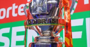 Vasco decidirá classificação para a final da Copa do Brasil contra o Palmeiras em casa